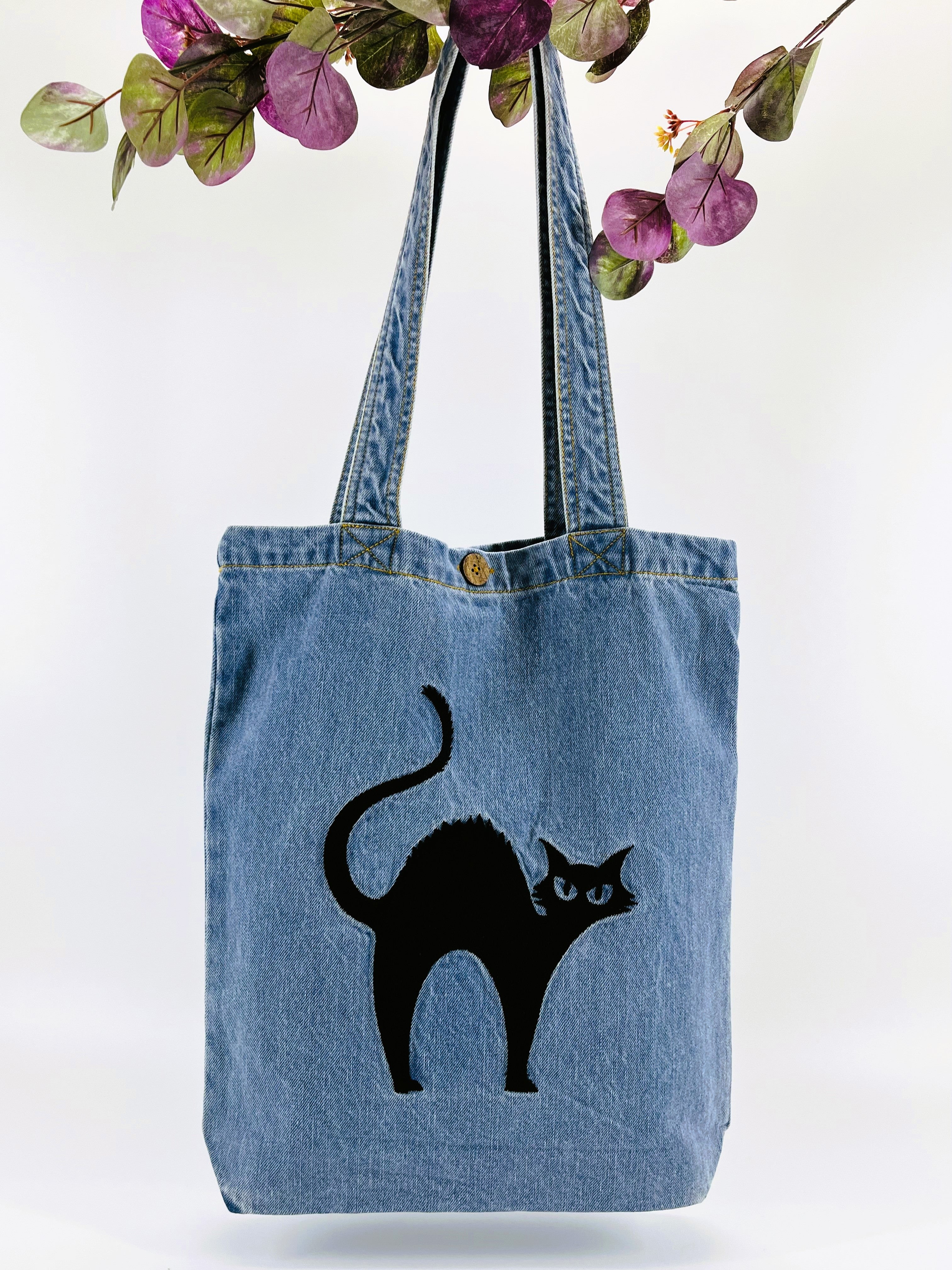 "You talkin' to me? ~ Cat" Denim Tote Bag | Blue Denim